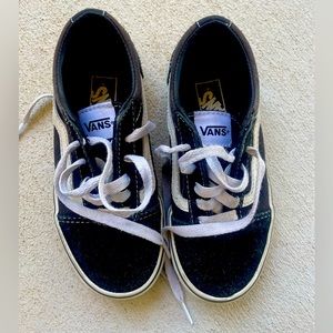 Black vans